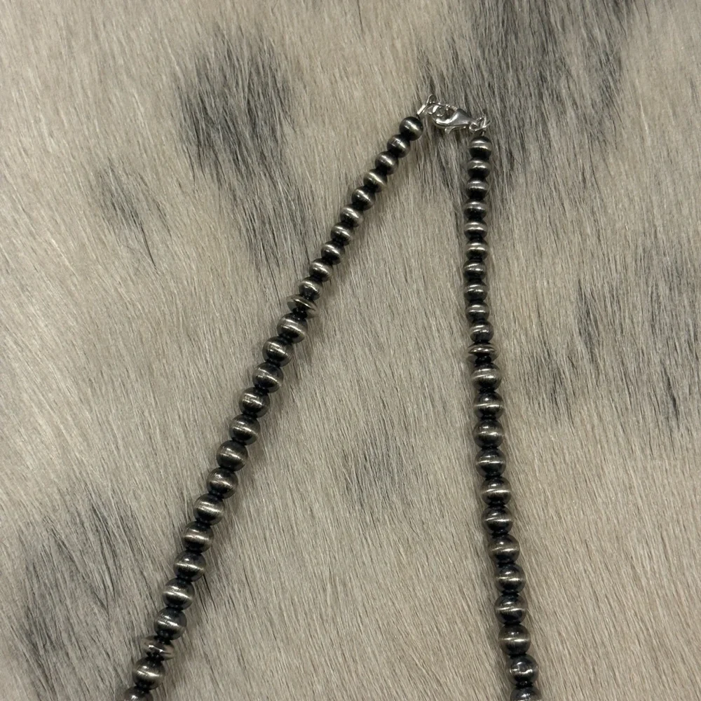 Native American Sterling Silver Graduated 5mm Navajo Pearl Saucer Necklace 18”